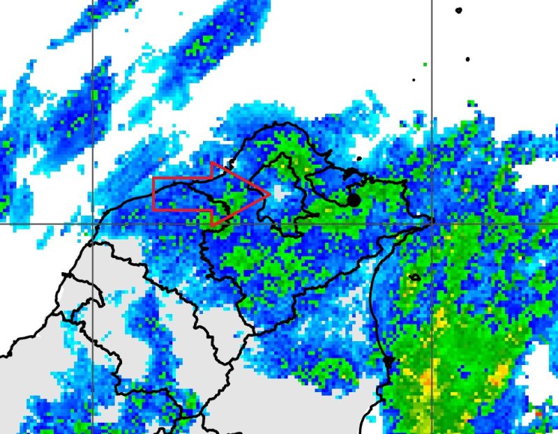 ▲北市連日下雨，但士林似乎不受影響，對此，中央氣象局長鄭明典貼出「雷達回波圖」，並解釋背後原因。（圖／翻攝自鄭明典臉書）