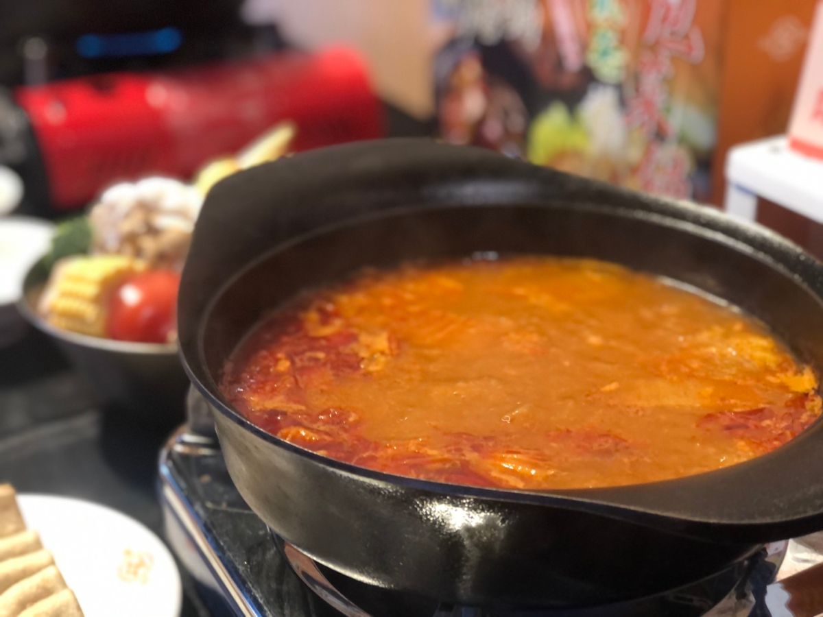 ▲超市龍頭全聯今年也強打40款獨家名店鍋物，希望激勵火鍋湯底、火鍋料等相關商機。（圖／記者劉雅文拍攝）