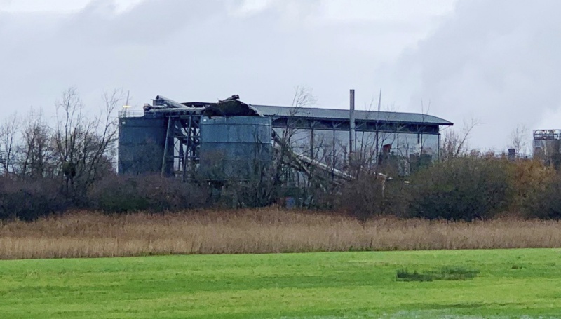 ▲英格蘭布里斯托（Bristol）附近一間污水處理廠今天發生大爆炸，造成多人傷亡，英國警方宣布這是重大事故。（圖／美聯社／達志影像）