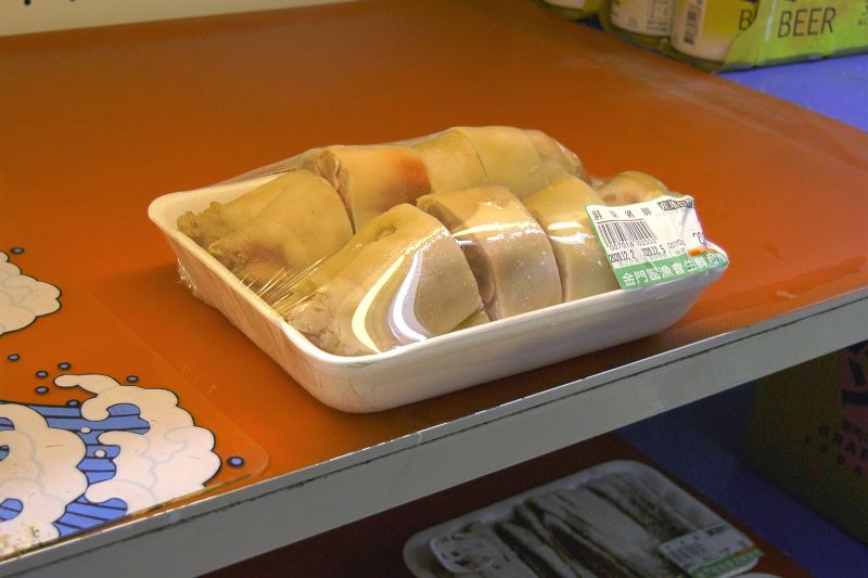 ▲超市所販售之生鮮冷藏冷凍豬肉品將清楚標示原產地。(圖/記者蔡若喬攝)