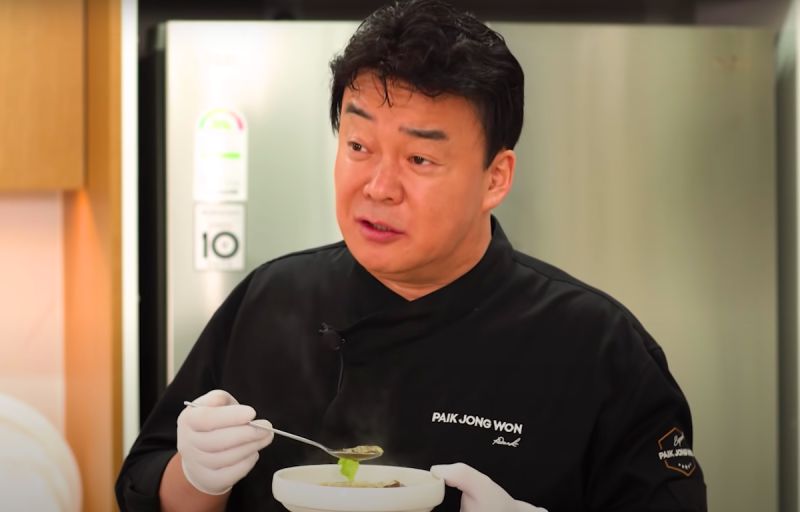 ▲▼白種元皆透過節目向全球介紹韓國飲品。(圖/Netflix)