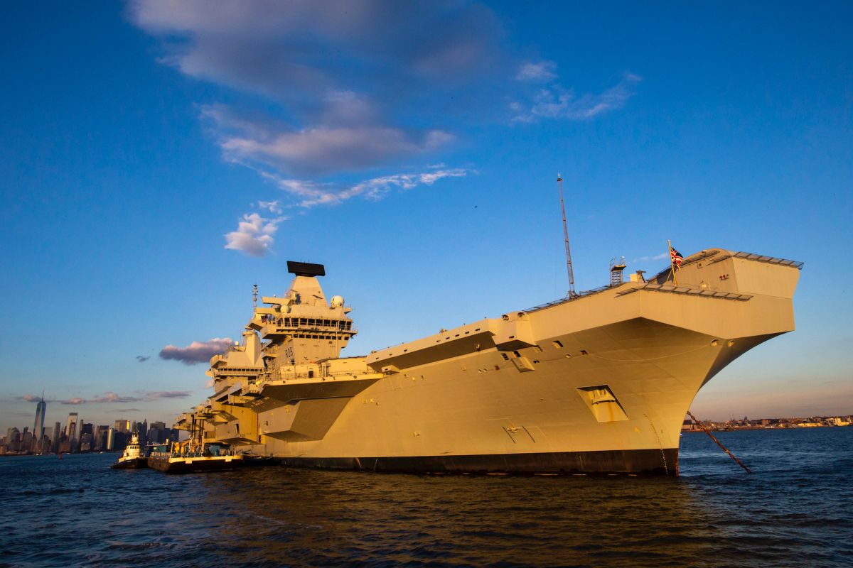 ▲英國航空母艦「伊麗莎白女王號」（HMS Queen Elizabeth）。（圖／美聯社／達志影像）
