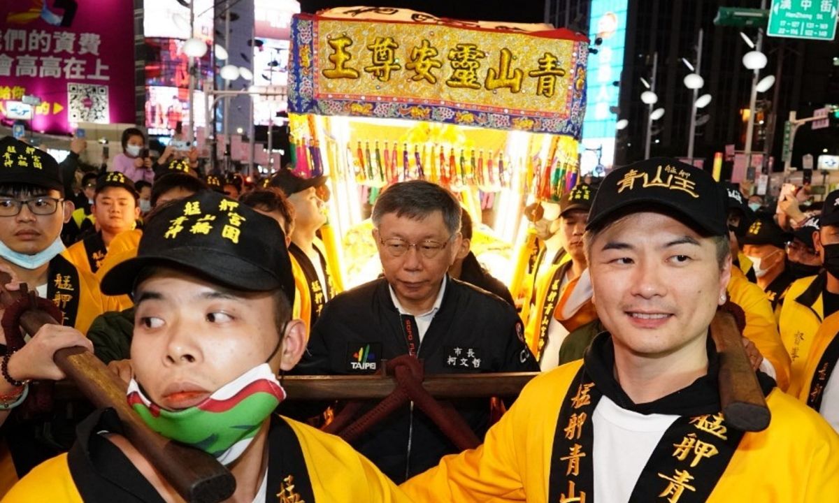 ▲針對一年一度的「青山祭」遶境，收到萬華地區民眾大量的抗議與陳情，台北市長柯文哲7日表示，的確是個大問題，需要在宗教民俗跟環境保護間取得平衡。（圖／台北市政府提供）