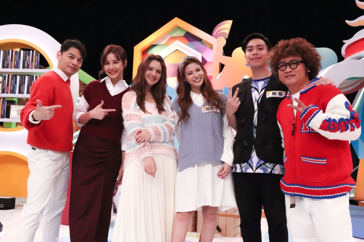 ▲阿Ken（左起）、安心亞、郭靜、蘿莉塔、無尊、納豆暢聊追星大小事。（圖／中天綜合台提供）