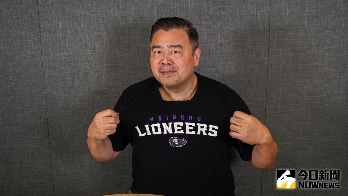 ▲肯尼NOW星球節目主持人，新竹攻城獅總經理「肯尼」高景炎。（圖／陳明安攝）