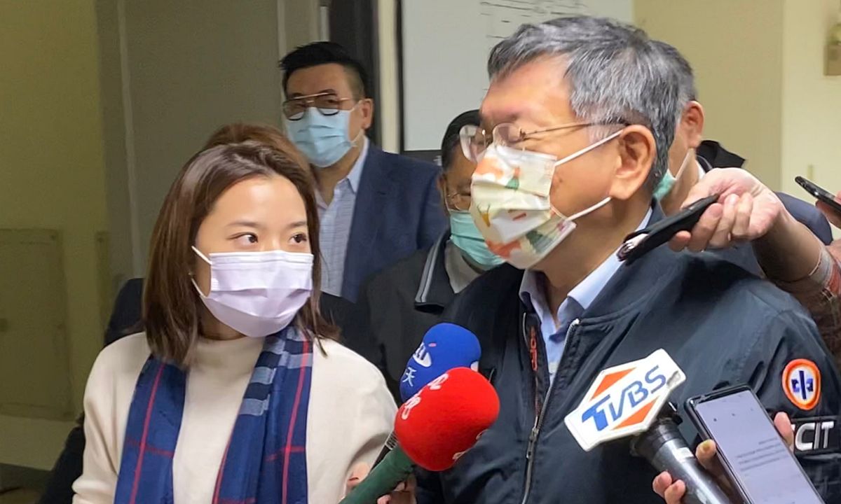 ▲對於中天新聞台換照一案未過，聲請假處分又遭高等法院駁回一事，台北市長柯文哲並未回應，僅反問中天女記者「我比較關心妳再來要去哪裡？」（圖／記者丁上程攝,2020.12.7）