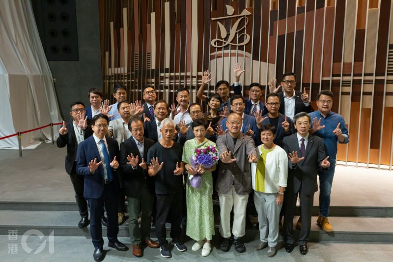▲香港立法會民主派2020年7月17日第六屆議會結束後，於立法會大樓合影。（圖／翻攝自《香港01》）
