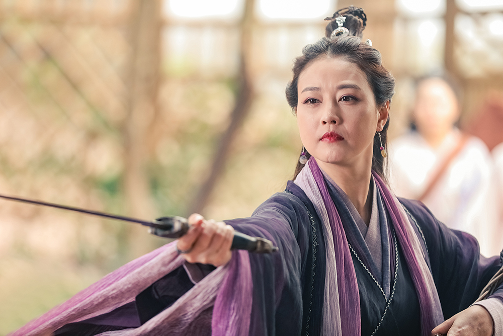 ▲周海媚在鏡頭上看不出歲月的痕跡。（圖 / 中天提供）