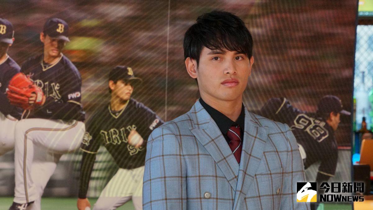 ▲旅日強投張奕參加返台記者會。（圖／黃建霖攝）