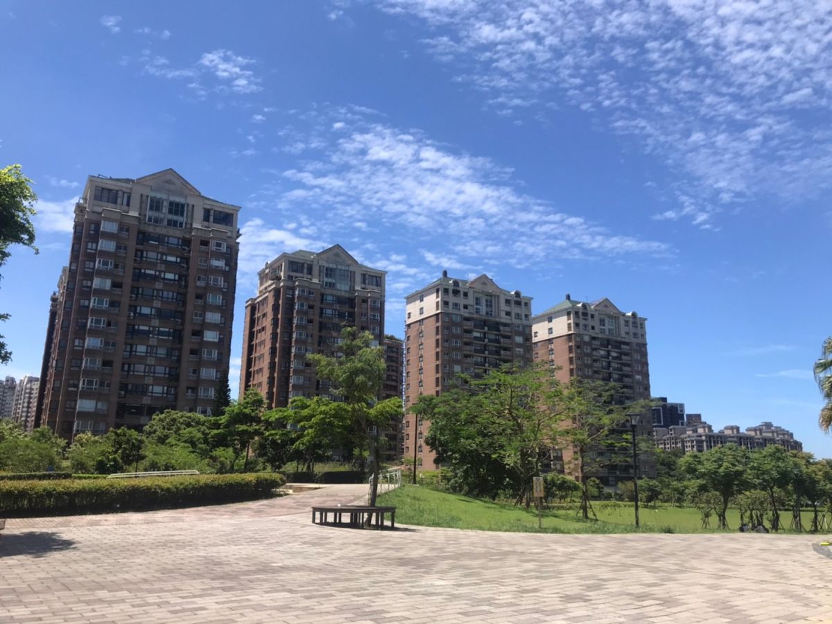 ▲淡水居住環境佳，吸引不少外國人買進。（圖／NOWnews資料照片）