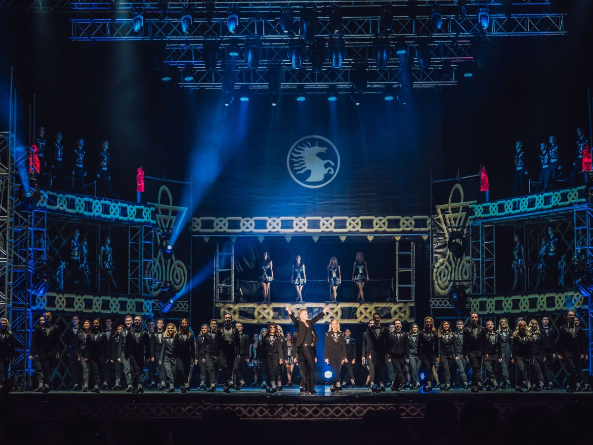 ▲《火焰之舞》來台演出，詹姆斯基根大讚台灣防疫有成。（圖／寬宏藝術提供）