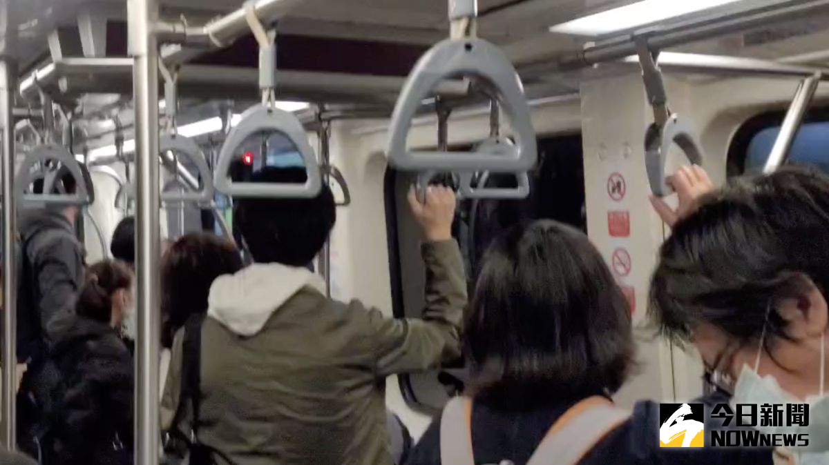 ▲台灣東部海域今（ 10 ）日 21 時 19 分發身芮氏規模 6.7 地震，台北捷運受地震影響一度停駛。（圖／NOWnews）