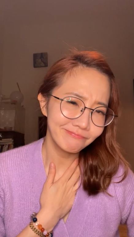 ▲謝忻透過直播澄清沒有露點。(圖/謝忻臉書)