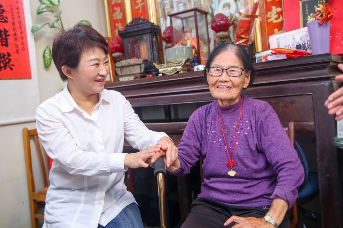 ▲「熟齡友善城市大調查」，台中市榮登民眾心目中的「最宜居熟齡友善城市」第一名。(圖／市政府提供2020.12.11)