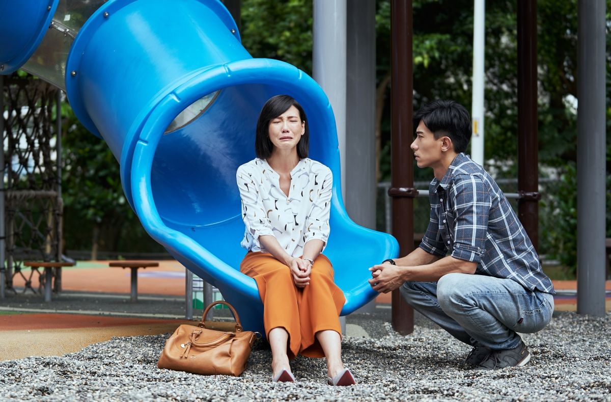 ▲張本渝（左）私下曾遇過恐怖情人。（圖 / 八大提供）