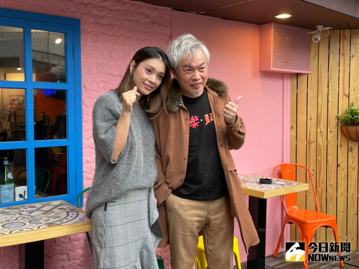 ▲康康（右）今年3月突然頭暈目眩險中風，3個月來的打針治療就花費10幾萬元。（圖／記者吳雨婕攝 ,2020.12.11）