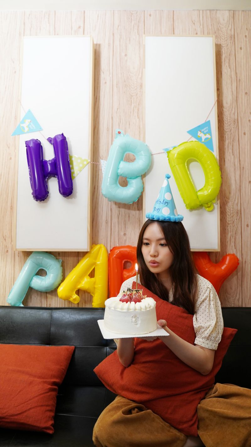 ▲文慧如日前開直播與粉絲一起歡度27歲生日。(圖/華研國際提供)