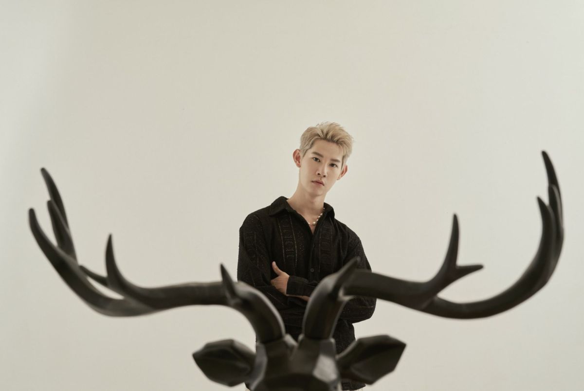 ▲夏和熙扛主持棒累積專訪功力。（圖／CBOOK）