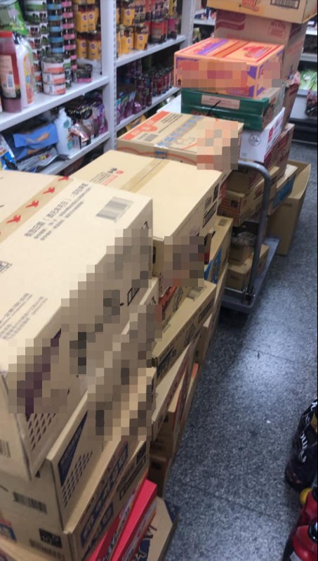 ▲男友曬出工作照，表示自己工作十分忙碌。（圖／翻攝爆怨2公社臉書）