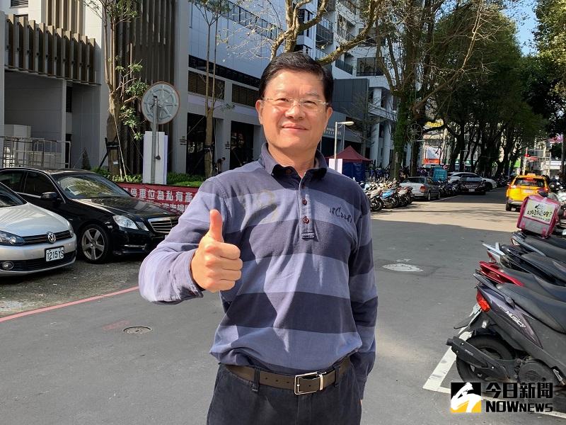 ▲羅明才表示,他觀察侯友宜民調高的關鍵,就是自己以身作則,訂定目標之後帶領市府團隊努力向前衝,首長帶頭做,下面的人也不敢懈怠。(圖/記者康子仁攝)