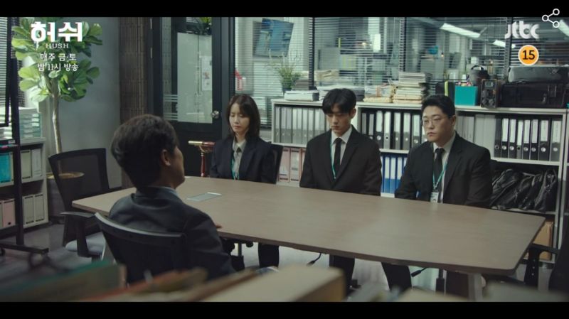 ▲鍾樂偉認為《HUSH》的背後意思,是蘊含著要人收聲。(圖/JTBC)