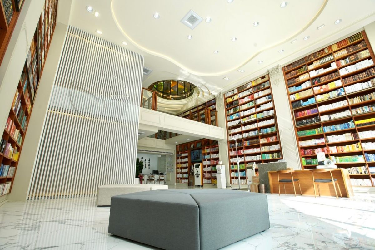 ▲南台灣中醫龍頭「馬光醫療網」今年第16家分院位於台南市崇學路打造7層樓高的「崇學院」。（圖／品牌提供）