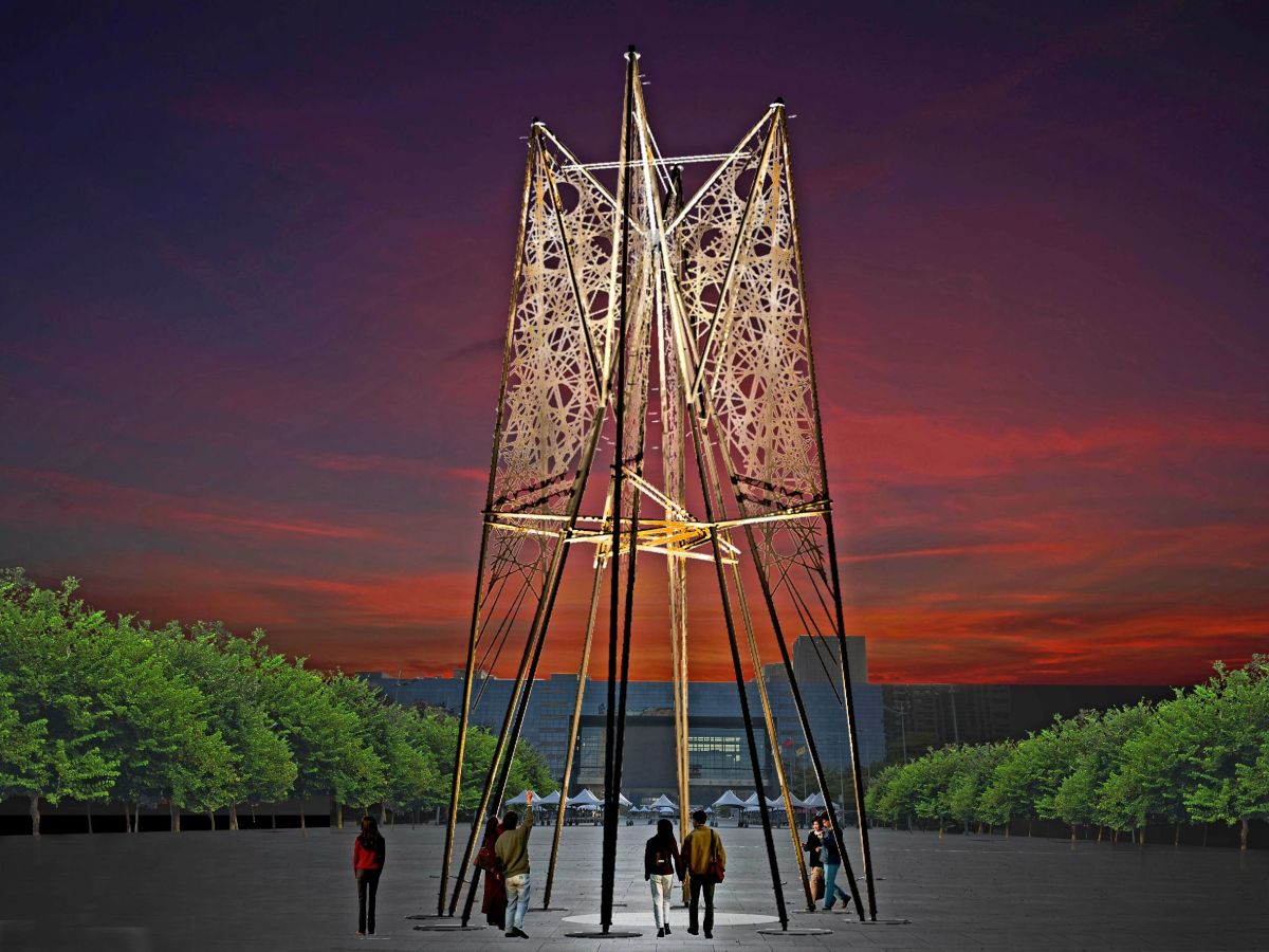 ▲「台中好聖誕」，台中市政府府前廣場以8支孟宗竹集結打造的聖誕主樹「伯利恆之星」(圖／民政局提供2020.12.18)