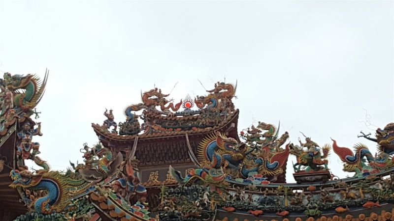 ▲和平島上的寺廟保存著古老的習俗,至今仍受人們信奉。(圖|Greg提供)