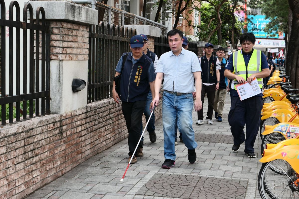 ▲中央道路評鑑，台中市再獲內政部營建署全國綜合評鑑優等及人行環境全國第二的佳績。(圖／建設局提供2020.12.19)