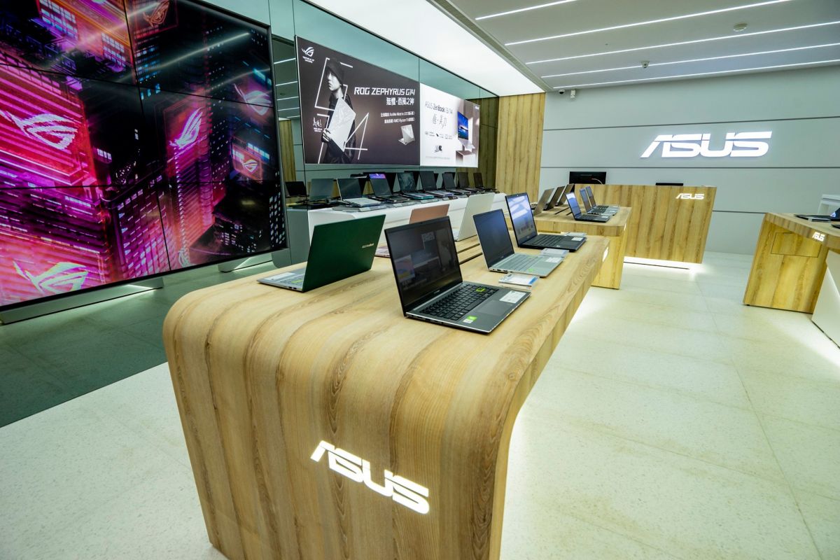 ▲華碩近日遭到網友出征，臉書粉專貼文底下的留言幾乎都是批評與揚言拒買。（圖／翻攝自ASUS臉書粉專）