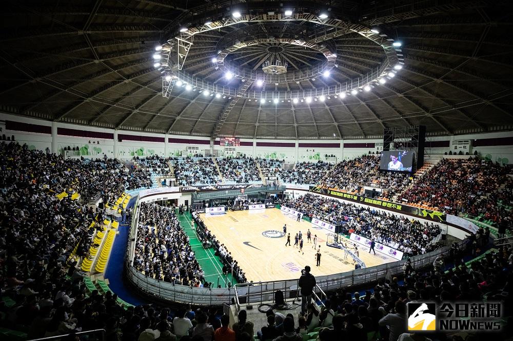 ▲彰化體育館在P.League+歷史性首戰，湧入5881名觀眾。（圖／聯盟提供）
