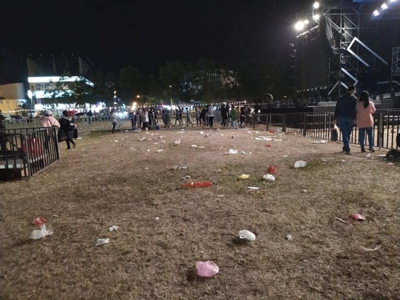 台南演唱會夜狂歡！草皮「滿地公德心」　散場後居民氣炸
