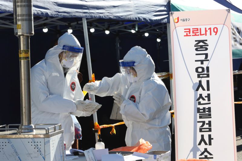 韓國未料到秋冬疫情爆發　最快明年2、3月才能施打疫苗
