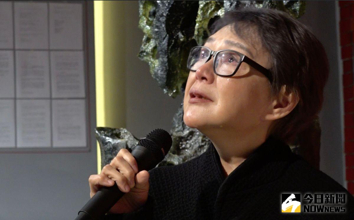 ▲只要一談到張毅，楊惠姍就淚流滿面。（圖／記者陳明安攝）

