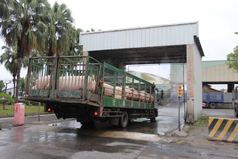 ▲雲林縣肉品市場整體轉型規劃所需總經費，縣長張麗善和地方產業希望能獲中央支持。（圖／記者簡勇鵬攝，2020.12.21）