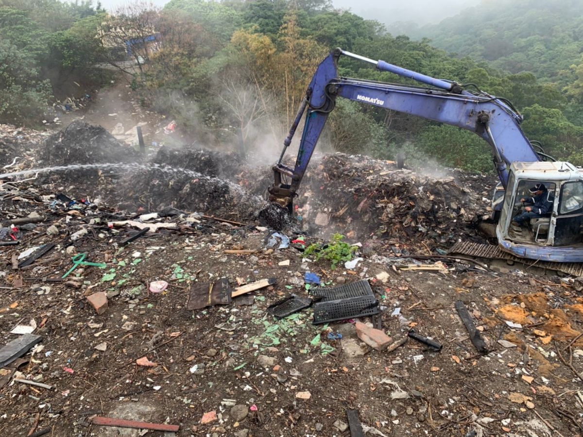 ▲彰化縣員林市阿寶坑垃圾場日前悶燒多日，引發地方關注。（圖／記者葉靜美攝，2020.12.21）