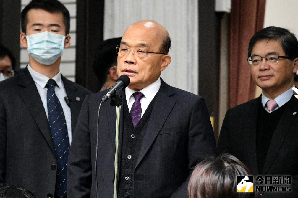 ▲ 台灣又現新冠肺炎本土病例，行政院長蘇貞昌說，台灣進入防疫的下半場，請大家遵守規矩，戴口罩、勤洗手、多消毒、少聚眾，政府會嚴厲執行相關罰則。（圖／記者林柏年攝）