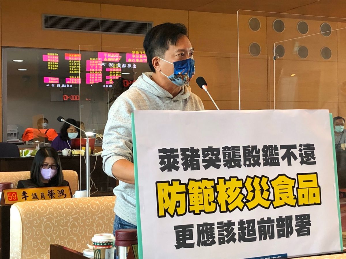 ▲議員陳文政痛批，萊豬在沒有配套政策下突襲開放，不但枉顧國人食品安全，更讓各縣市基層公務員焦頭爛額，相當不負責任。(圖／柳榮俊攝2020.12.22)