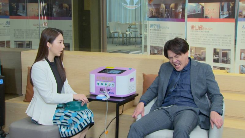 ▲黃文星(右)感受到老婆生小孩時的辛苦。(圖