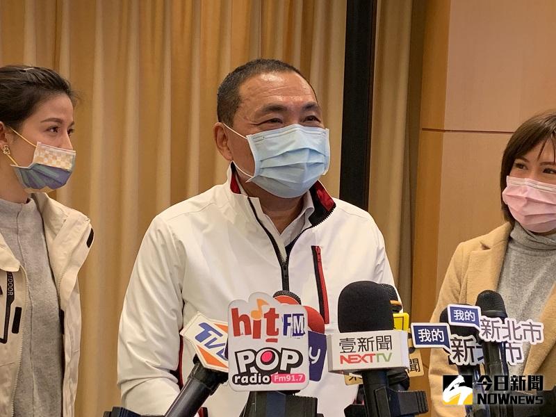 ▲侯友宜表示，如果新北捷運局出紕漏，一定送監察院不手軟。(圖/記者康子仁攝)