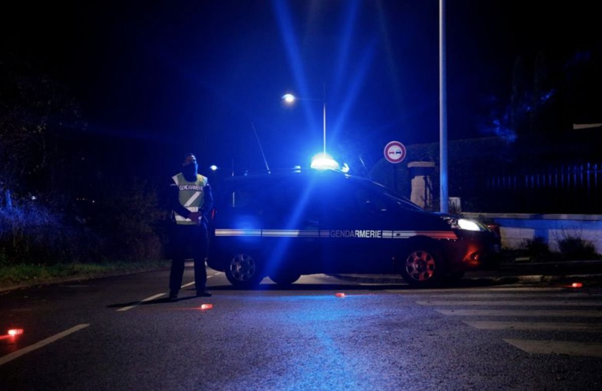 ▲法國傳出3名員警遭射殺的重大案件。（圖／翻攝The Mirror）