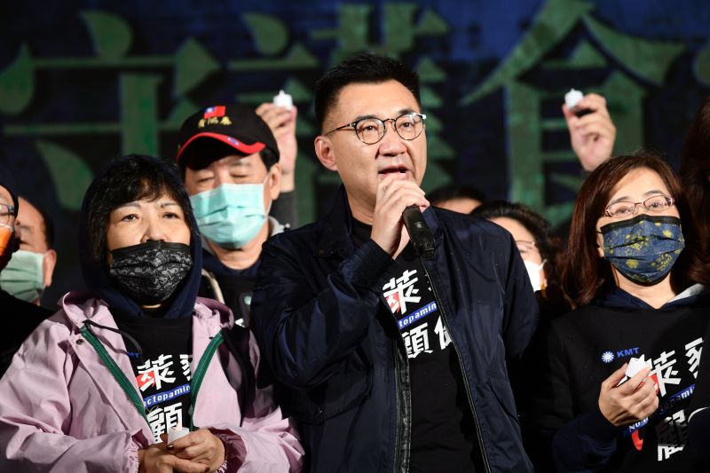 ▲國民黨主席江啟臣表示,24日的表決將上演黨意凌駕民意、代議制度失衡的狀況,他把下階段的目標放在食安公投上,呼籲民眾參與連署,自己吃的豬肉自己投票決定。 (圖/記者林柏年攝)