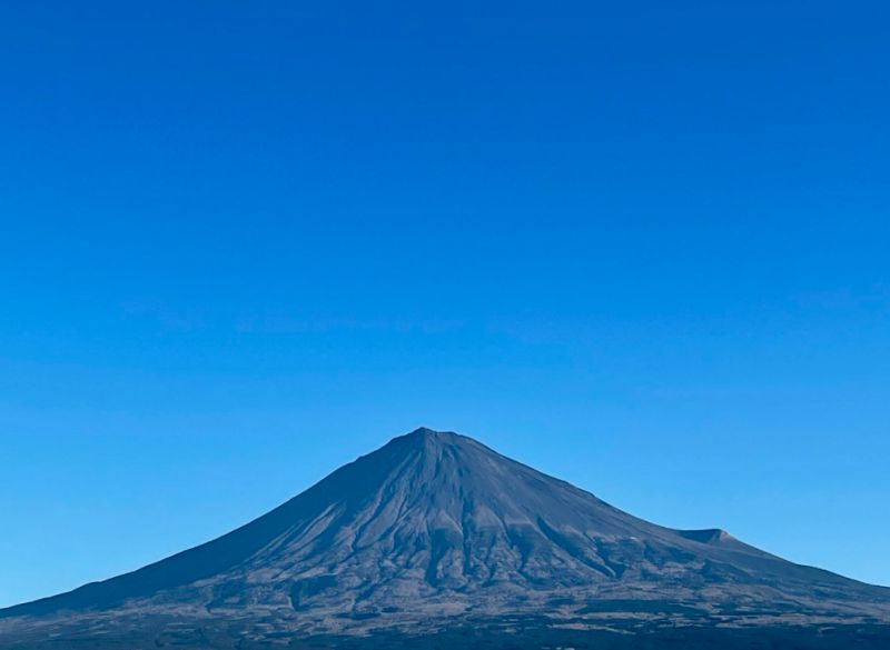 ▲日本網友拍下12月21日的富士山。（圖／翻攝自推特＠ihakita）