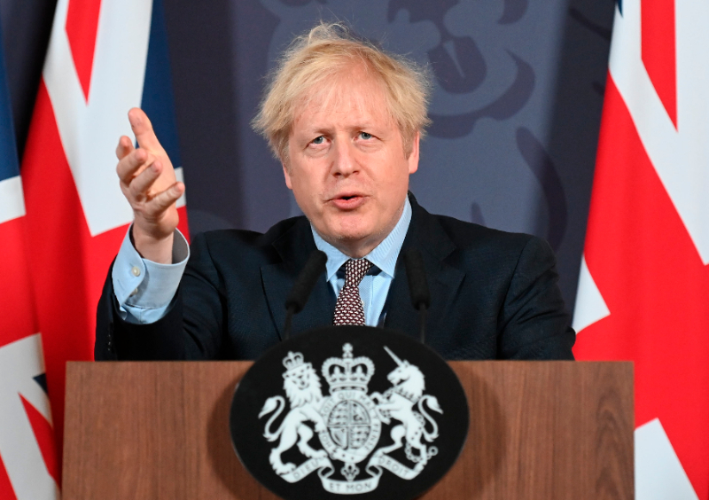 ▲無懼北京打壓，英國首相強生（Boris Johnson）在聲明中說：「我非常自豪，我們為香港的英國海外公民帶來一條新的道路，讓他們可以在英國生活、工作，把這裡當成自己家」。資料照。（圖／美聯社／達志影像）