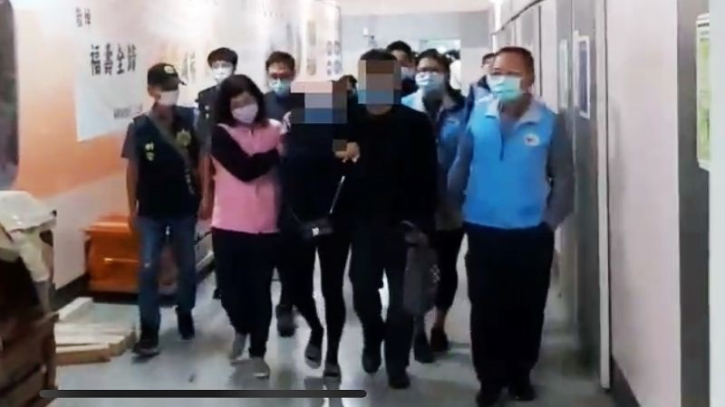 ▲犯下勒頸並性侵馬來西亞籍長榮鍾姓女大生父母來台,檢方依殺人罪等罪嫌求處男子梁育誌死刑。(圖/記者郭俊暉翻攝)