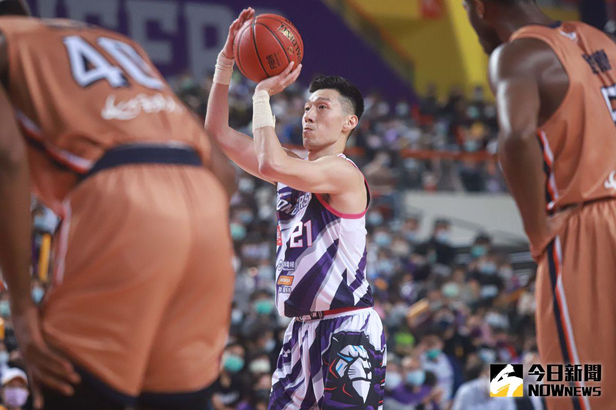 ▲P.League+ 例行賽 桃園領航猿vs.新竹攻城獅。新竹攻城獅成力煥。（圖／記者葉政勳攝 , 2020.12.26）