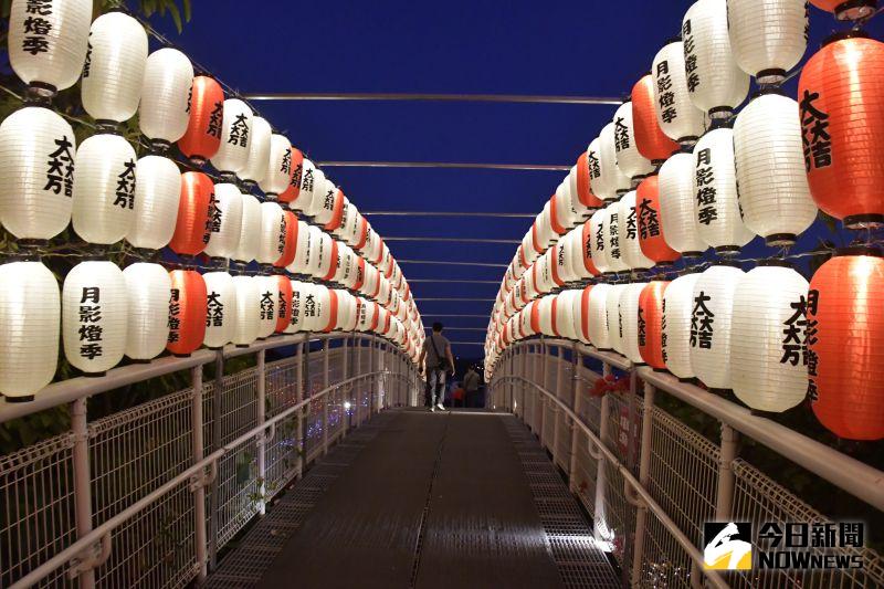 ▲「2021彰化月影燈季」首次把異國風情搬入八卦山大佛風景區,以祈福為主題,納入日式、歐式、中式甚至中東風情打造燈會亮點。(圖/記者陳雅芳攝,2020.12.