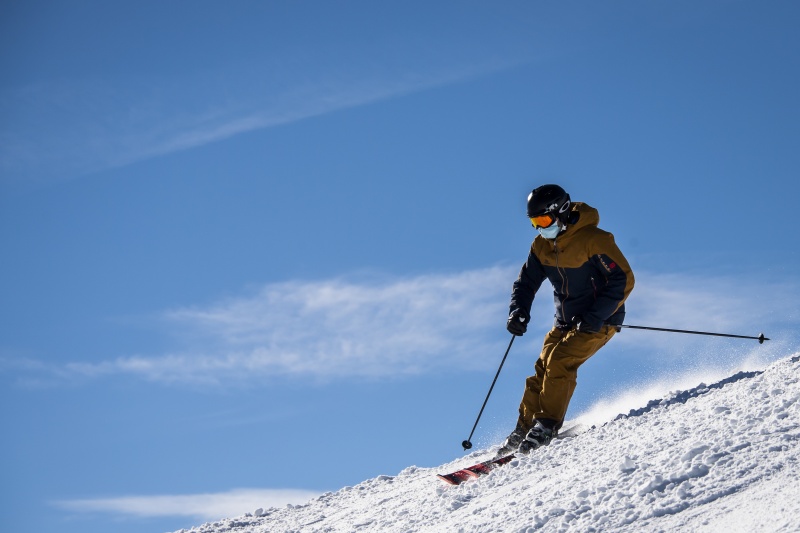 因變種病毒遭隔離　傳350名英國滑雪客在瑞士落跑

