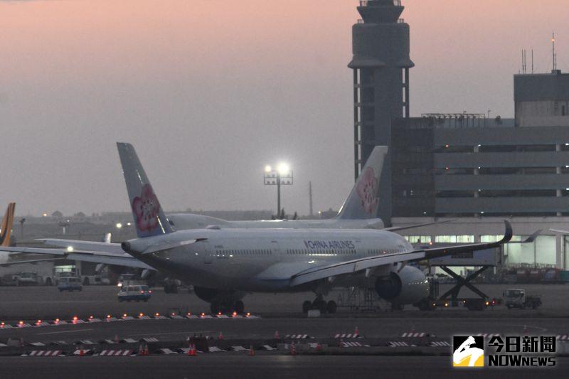 ▲中華航空29日宣布，將取消1月台北往返倫敦的所有航班。（圖／NOWnews資料圖片）