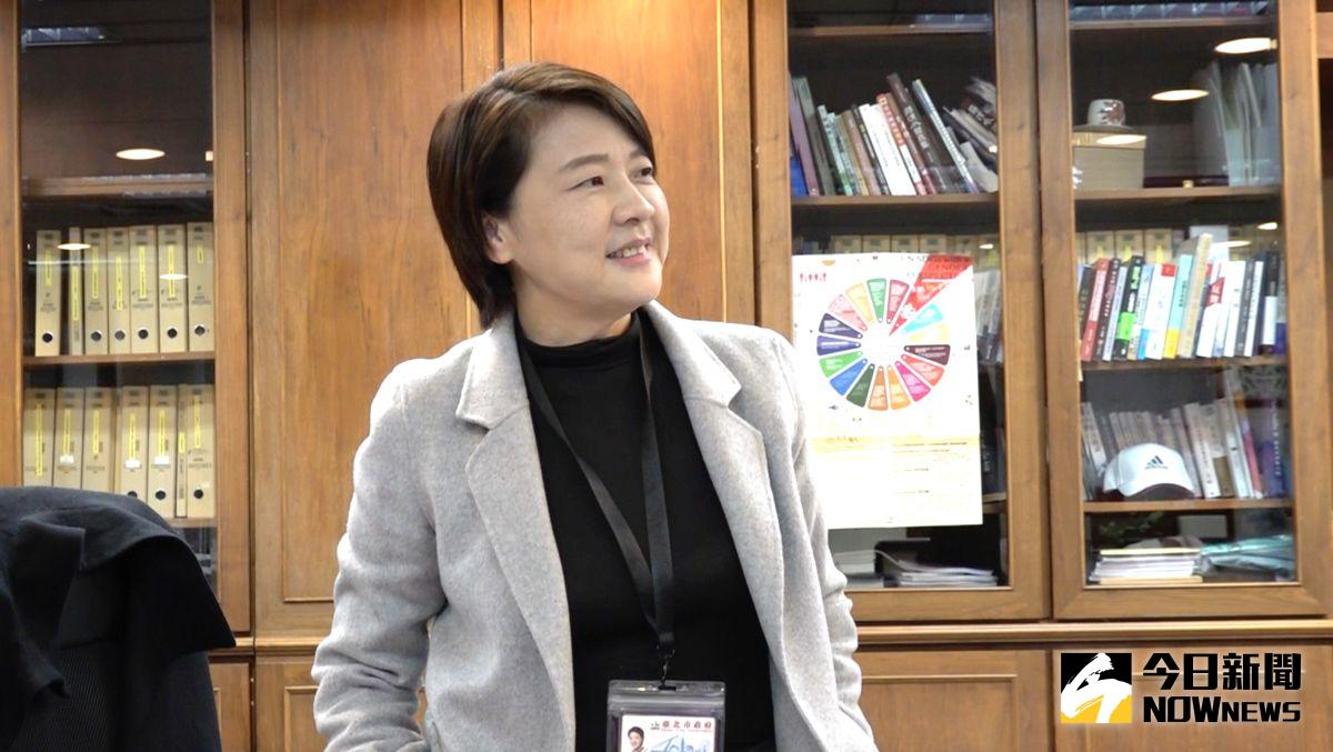 ▲台北市副市長黃珊珊接受《NOWnews今日新聞》專訪時表示，當初從律師轉變成政治人物時，就像上班第一天一樣，都能希望有一天能夠從小職員坐上總經理。（圖／記者陳明安攝,2020.12.23）